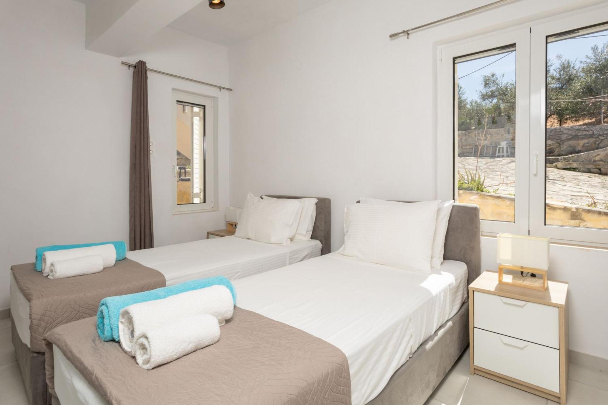 Villa Konstantinos Hilltop Vineyard Escape Almirída Ngoại thất bức ảnh